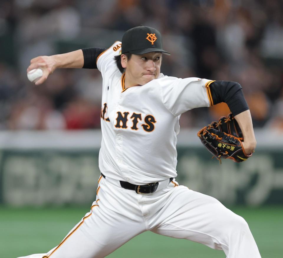 　１１回に登板し力投する大勢（撮影・西岡正）