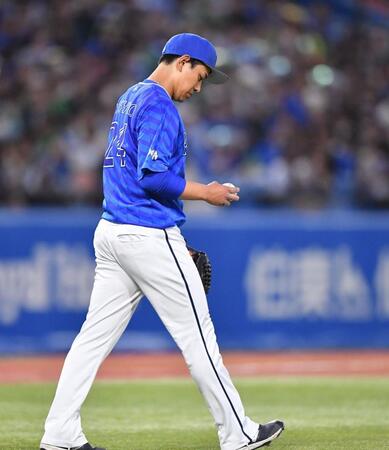 　２回、パスボールで先制点を奪われた吉野（撮影・開出牧）