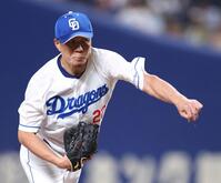 　力投する先発投手の大野（撮影・中田匡峻）