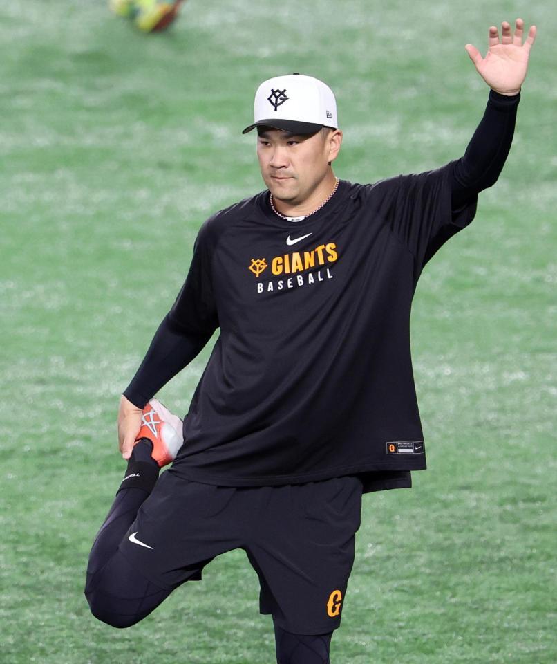 　広島戦を前に調整する田中将