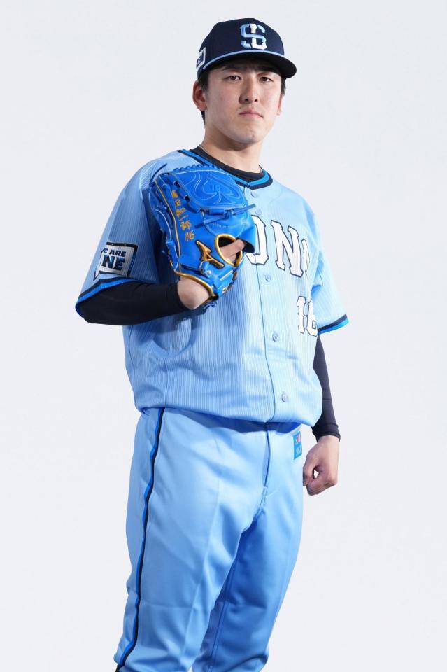 西武が限定ユニお披露目「ライオンズサマーブルーユニフォーム