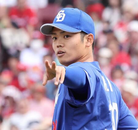 　８回、無失点で終えた根尾（撮影・市尻達拡）