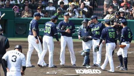 ヤクルト　開幕投手の奥川恭伸が六回途中１０安打６失点（自責点３）ＫＯ　５度目の正直はならずまたも白星逃す