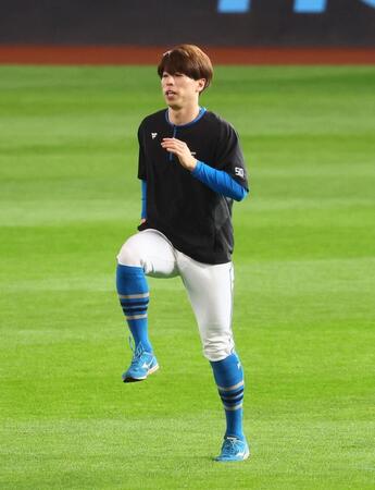 　アップする五十幡（撮影・中島達哉）