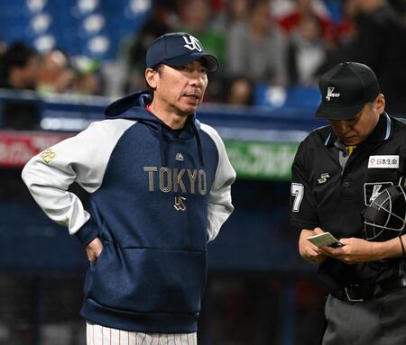 ヤクルト・高津監督　嘆く「打てないなぁ」わずか３安打　痛恨の完封負けで約１カ月ぶり連勝逃す