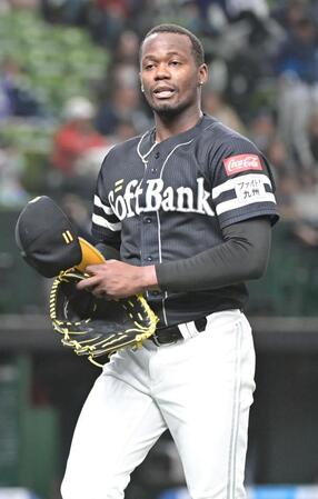 　西武打線を７回１安打無死点で抑えきったモイネロ（撮影・持木克友）