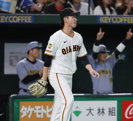 　１回、小幡に適時二塁打を浴びた井上