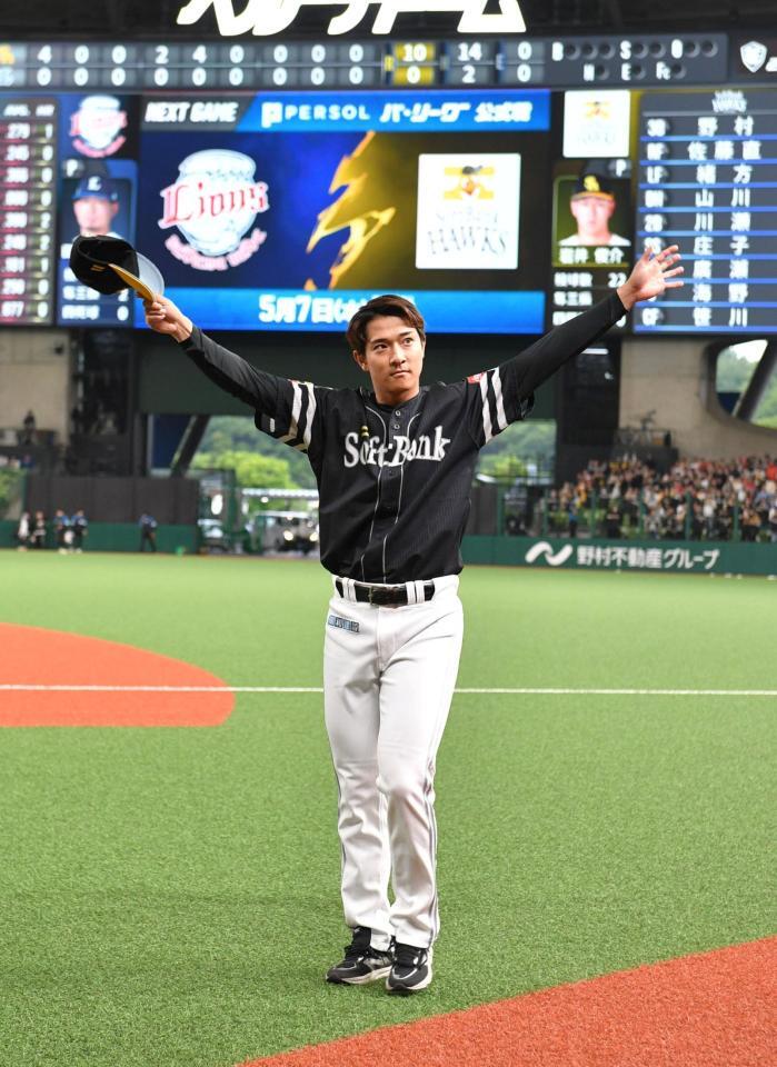 　３安打５打点と大活躍の柳町（撮影・持木克友）