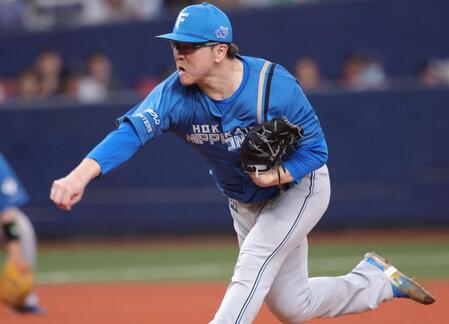 日本ハム・生田目にアクシデント　延長十二回に９番手で登板も右足首を痛め負傷降板、玉井が緊急登板　三塁・奈良間もグラウンド上で投球練習