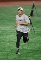 　１軍に合流した坂本（撮影・金田祐二）