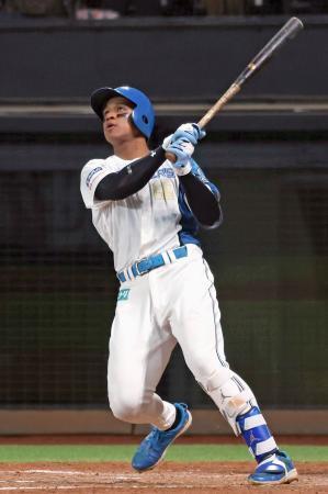 日８-７楽（１０日）　万波が逆転満塁など２発