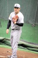 　丸、小林を相手に実戦形式の打撃練習で登板した田中将