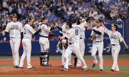 オ1-7ソ(11日) 嶺井が2本塁打7打点