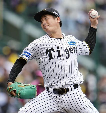 　６回途中無失点で２勝目を挙げた阪神・伊原＝甲子園