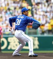 　先発し力投する松葉（撮影・山口登）