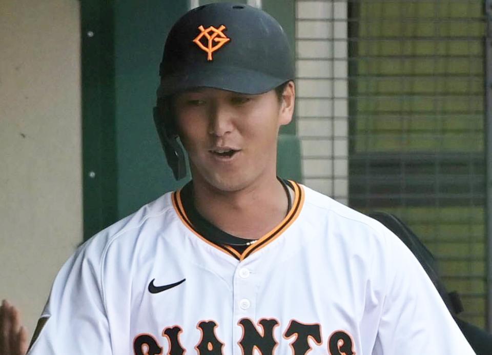 　巨人からソフトバンクへのトレードが発表された秋広優人