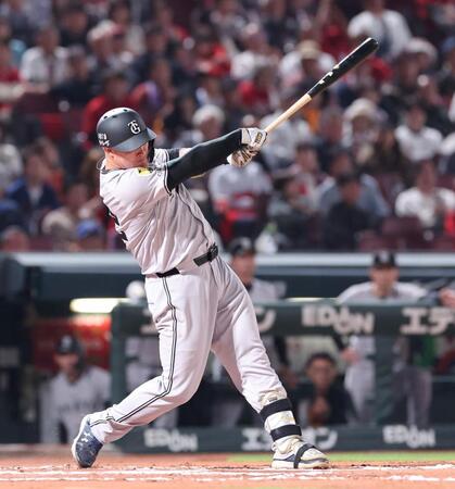 巨人・リチャードが新天地効果で爆発！移籍１号の後は強烈左前打　「みんなの切り替えてという言葉が素直に入ってきた」