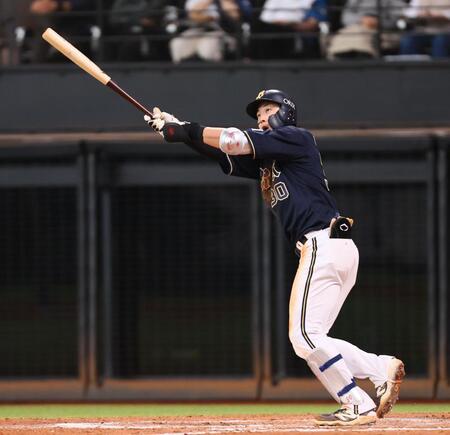 オリックス・広岡が値千金の逆転満塁弾「完璧でした！」斎藤の１５９キロ直球を狙い打ち