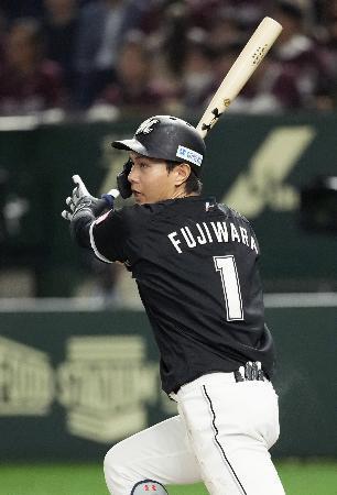 楽2-5ロ(15日) 木村がプロ初セーブ