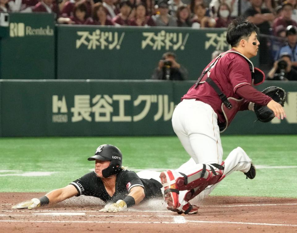 　３回、ソトの犠飛で生還する三走・山本