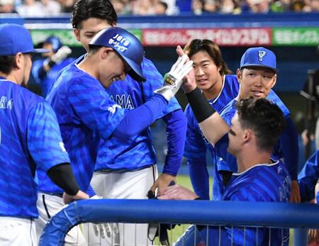 ＤｅＮＡ　乱打戦を制して３連勝　オースティン、松尾が連弾　復帰の宮崎が２安打２四球