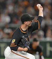 　力投する先発のグリフィン（撮影・伊藤笙子）