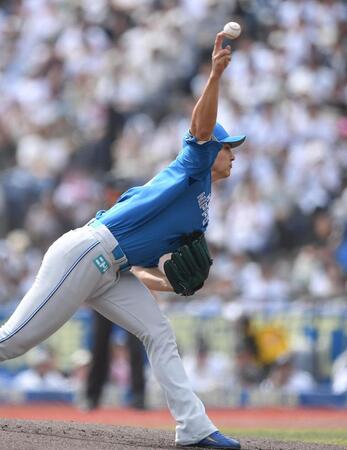 　力投する達（撮影・開出牧）