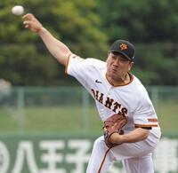 　先発し力投する田中将（撮影・西岡正）