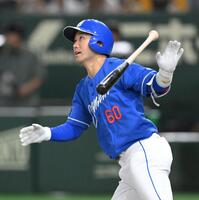 　５回、左越えソロを放つ山本（撮影・伊藤笙子）