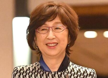 ＤｅＮＡオーナーが横須賀に「強さと結束の証」届ける　「気持ちが伝わりますね」「おしゃれなワンピがステキ！」「素敵なベイブルー♥」とＳＮＳ