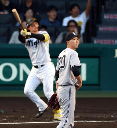 　１回、戸郷は森下に先制２ランを許す（撮影・山口登）