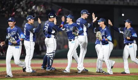 西武　４年目滝沢がＶ撃　首位日本ハムに０・５差「すごく雰囲気がいい」