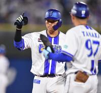 ６回、左前打を放ち猛打賞の蝦名（撮影・開出牧）