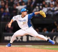 ９回にプロ初登板した孫易磊（撮影・中島達哉）