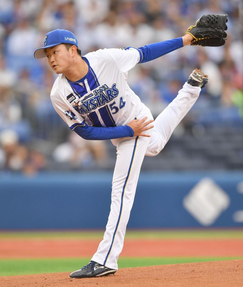 　力投する石田裕（撮影・開出牧）