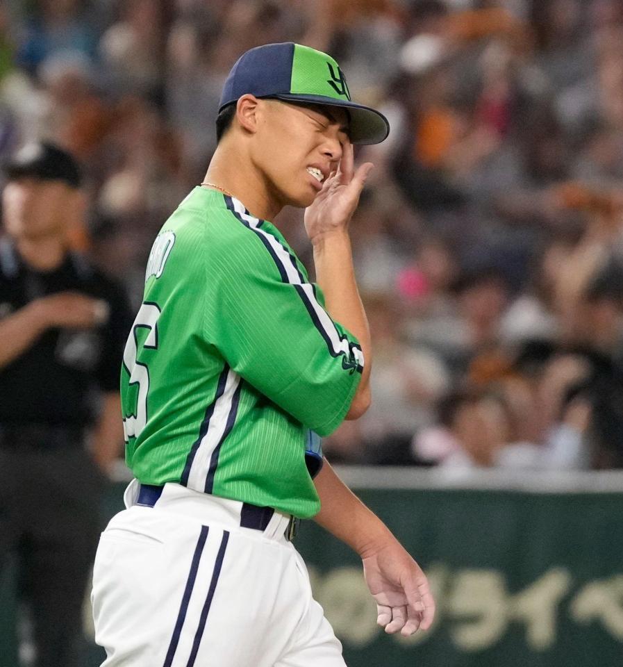 　４回、甲斐に先制打を許した山野