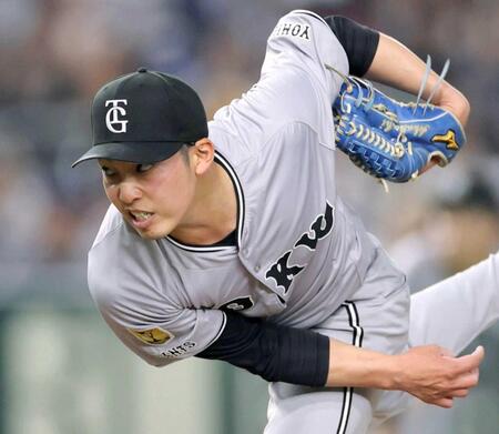 　ヤクルト打線を相手に力投する巨人・赤星優志（撮影・西岡正）