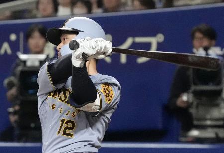 中１-５神（２５日）　阪神、坂本が３打点