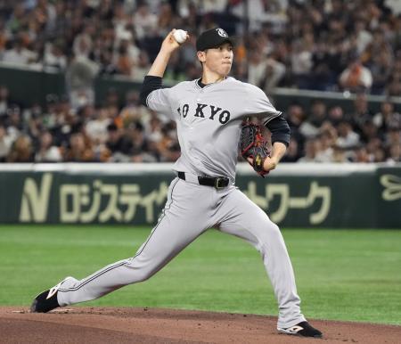 　ヤクルト戦に先発し、今季初勝利を挙げた巨人・戸郷＝東京ドーム