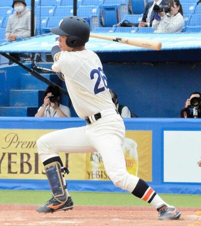 法大１年・境がリーグ戦１号　プロ注目左腕・毛利から先制アーチ「狙い通りに打てた」
