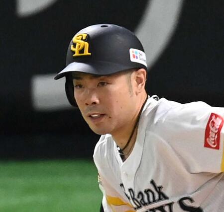 ソフトバンクが4人を同時登録 近藤が2カ月ぶり復帰 イヒネ、大野の高卒3年目の同期コンビは初昇格 この日先発の有原も