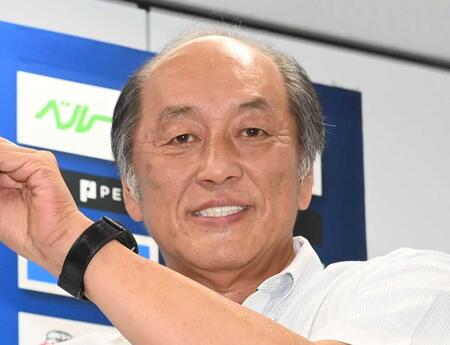 【動画】西武前GMの渡辺久信氏が始球式 さすがのダイナミックなフォームで見事な投球