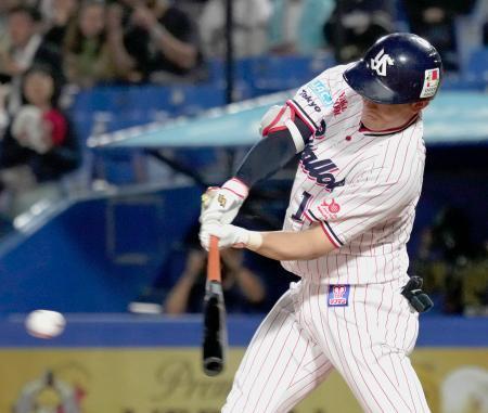 ヤ2-1中(27日) ヤクルトが連敗5で止める