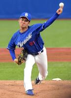 　３試合目の先発マウンドに立つ金丸（撮影・佐藤厚）