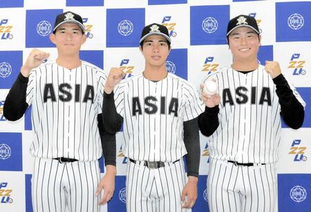 　継投でノーヒットノーランを達成した亜大の（左から）斉藤、山城、井上
