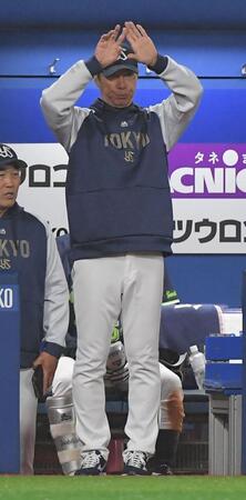 　高津監督がリクエスト（撮影・佐藤厚）