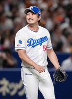 　７回、泉口に２点二塁打を許した藤嶋