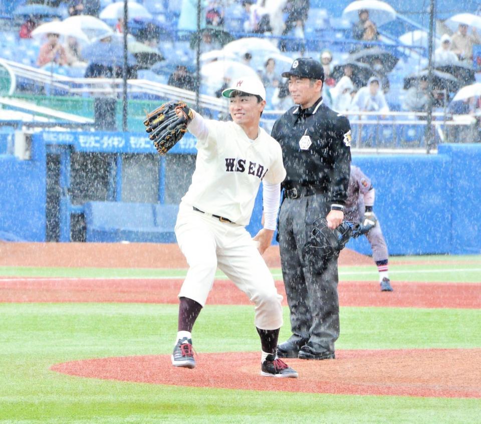 　東京六大学のレジェンド始球式に登場した和田毅氏