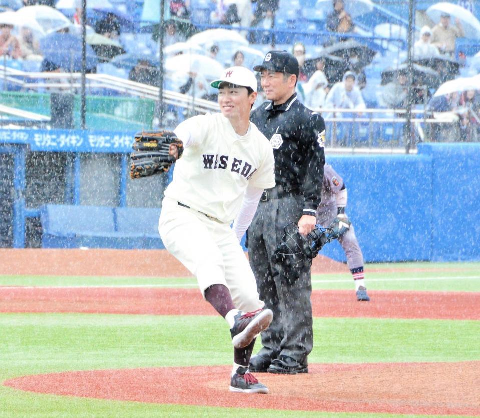 　東京六大学のレジェンド始球式に登場した和田毅氏