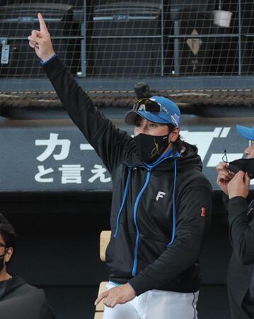 日本ハム・新庄監督　しみじみ「よくこの位置にいるなっていうぐらい良くない」